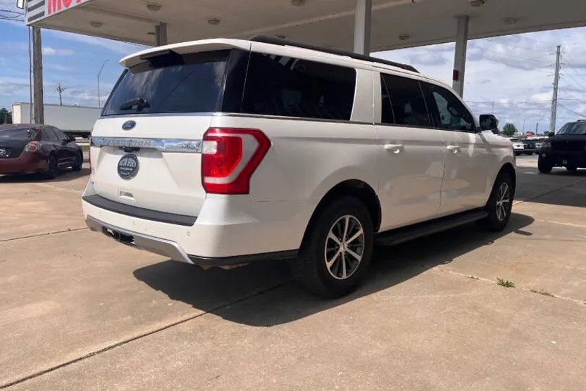 2018 Ford Expedition MAX XLT photo 1