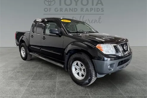 2011 Nissan Frontier S photo 3