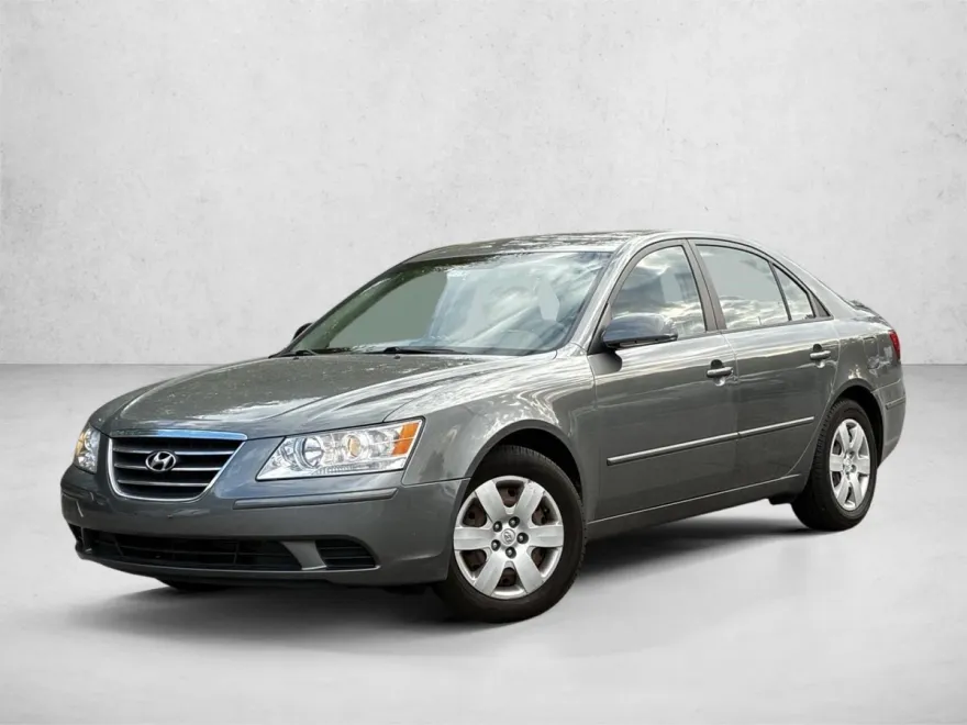 2010 Hyundai Sonata GLS photo 1