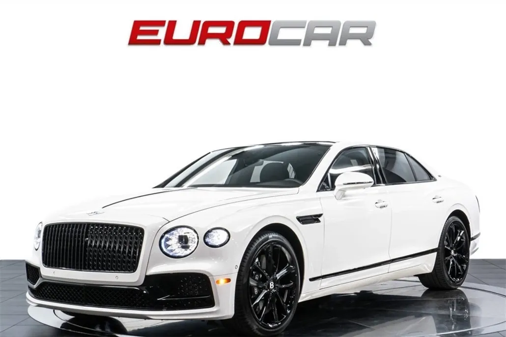 2024 Bentley Flying Spur photo 1
