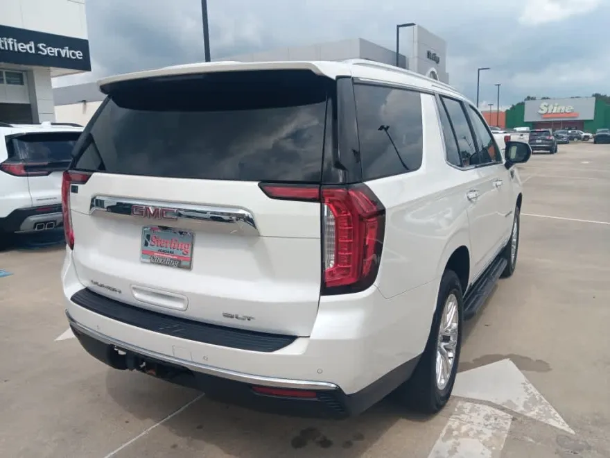 2023 Gmc Yukon SLT photo 1