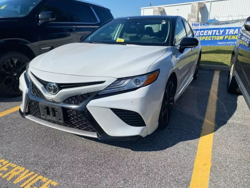 2020 Toyota Camry XSE V6 photo 1