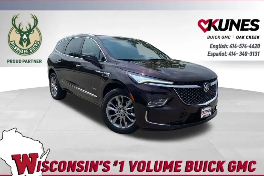 2023 Buick Enclave Avenir photo 1