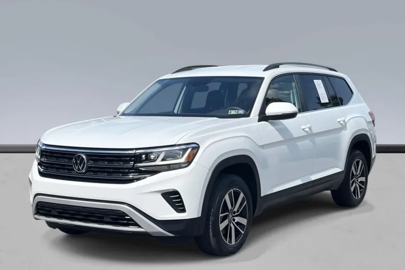 2022 Volkswagen Atlas SE photo 1