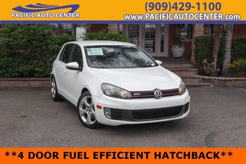 2010 Volkswagen Golf GTI Base photo 1
