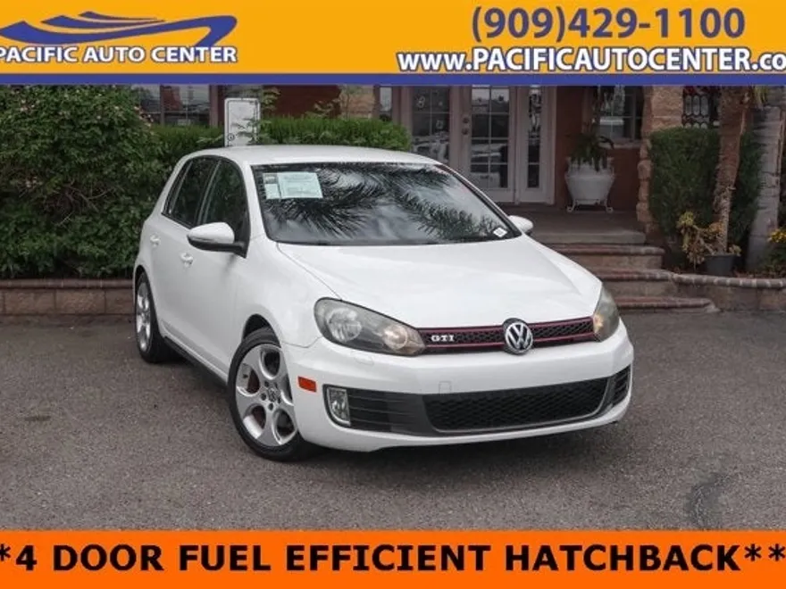 2010 Volkswagen Golf GTI Base photo 1