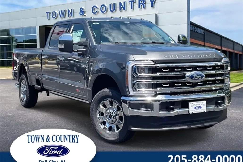 2025 Ford F-350 Lariat photo 1