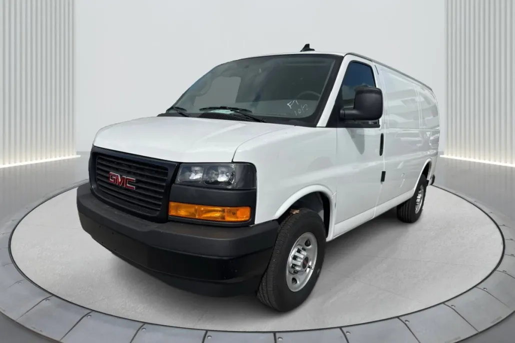 2024 Gmc Savana Cargo 2500 photo 1