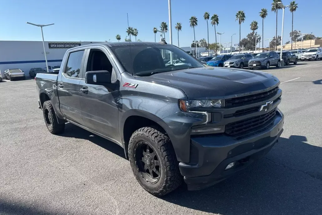 2022 Chevrolet Silverado 1500 RST photo 1