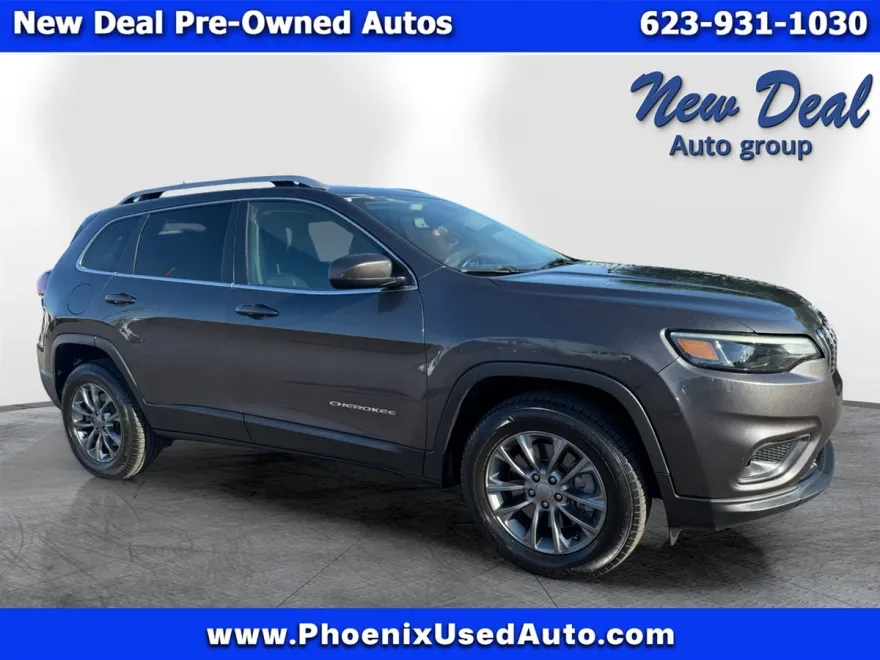 2019 Jeep Cherokee Latitude photo 1