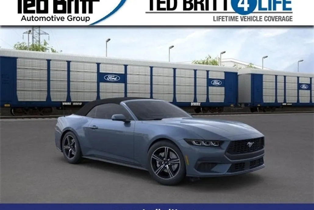 2025 Ford Mustang EcoBoost photo 1