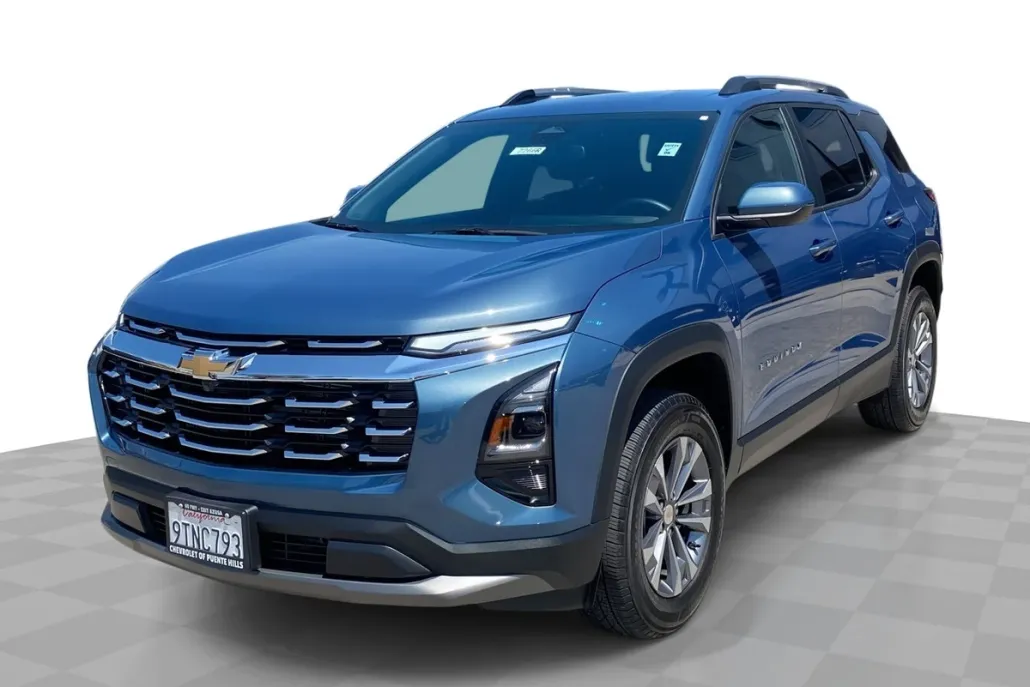 2025 Chevrolet Equinox LT photo 1