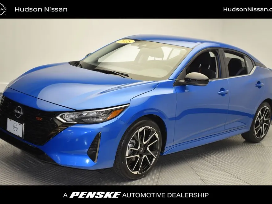 2025 Nissan Sentra SR photo 1