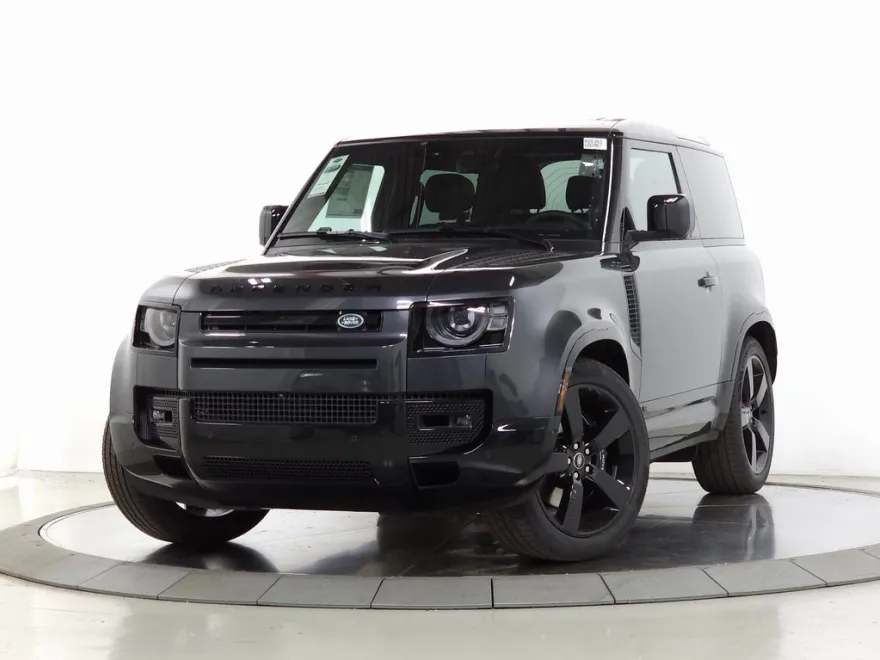 2025 Land Rover Defender 90 V8 photo 1