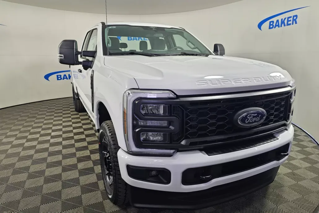 2025 Ford F-350 XL photo 1
