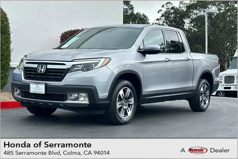 2017 Honda Ridgeline RTL-E photo 1