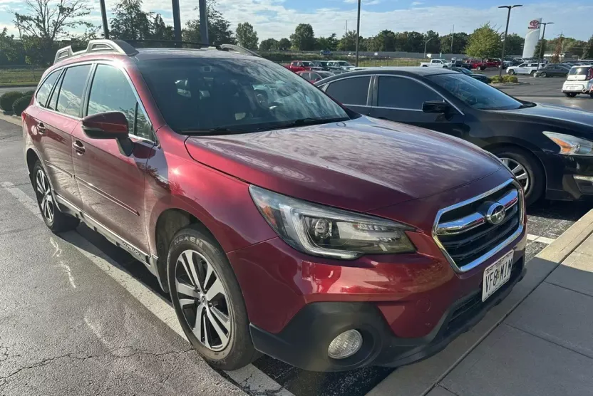 2018 Subaru Outback 2.5i photo 1