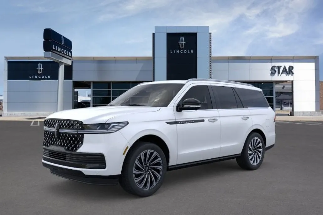 2025 Lincoln Navigator Black Label photo 1