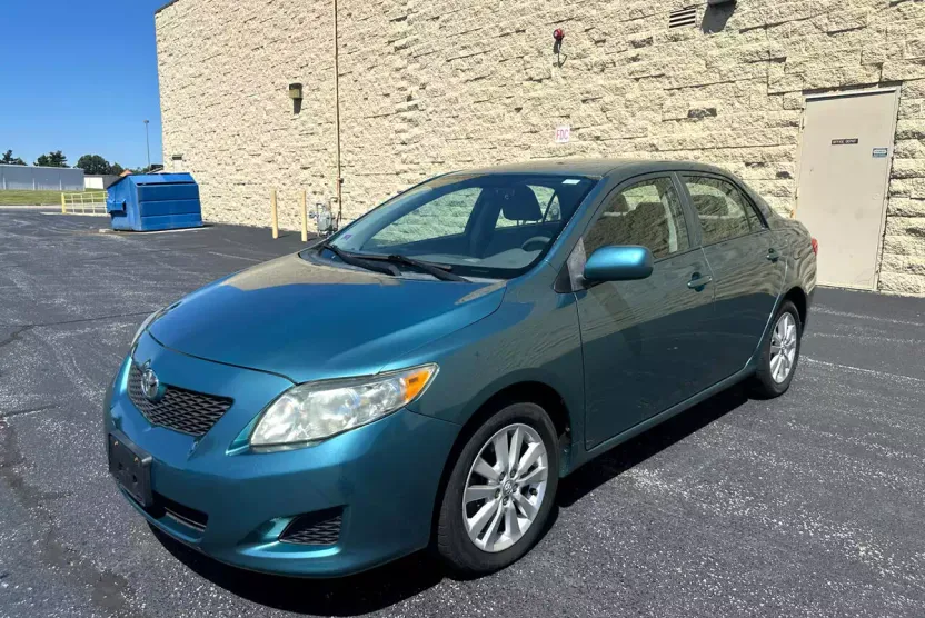 2010 Toyota Corolla Base photo 1