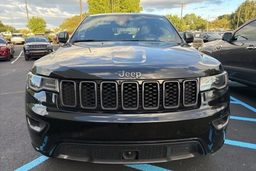 2021 Jeep Grand Cherokee Limited photo 1