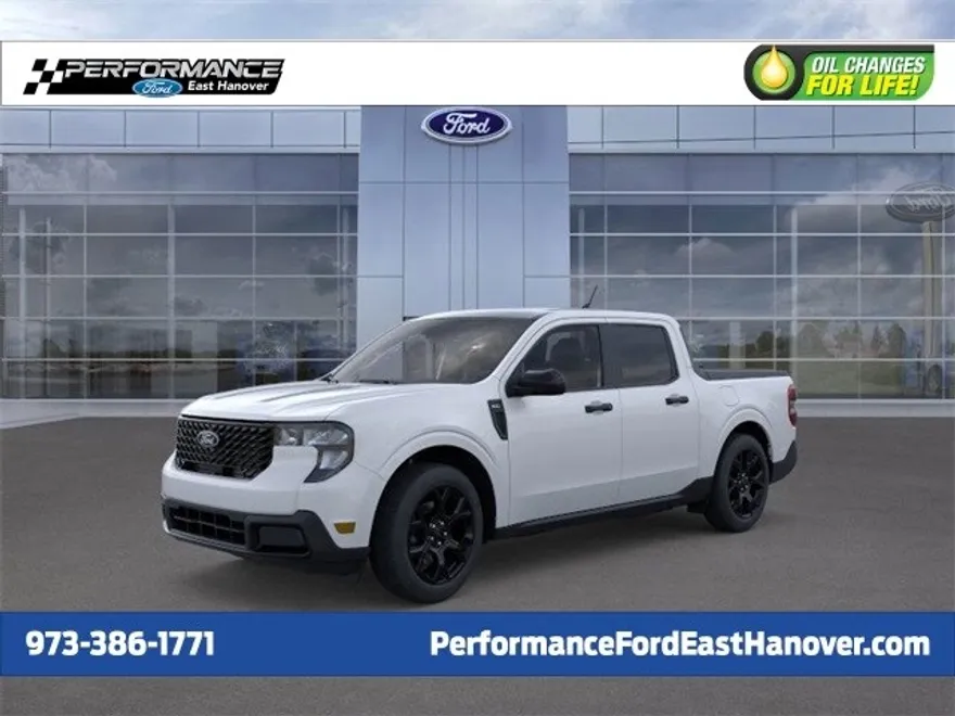 2025 Ford Maverick XLT photo 1