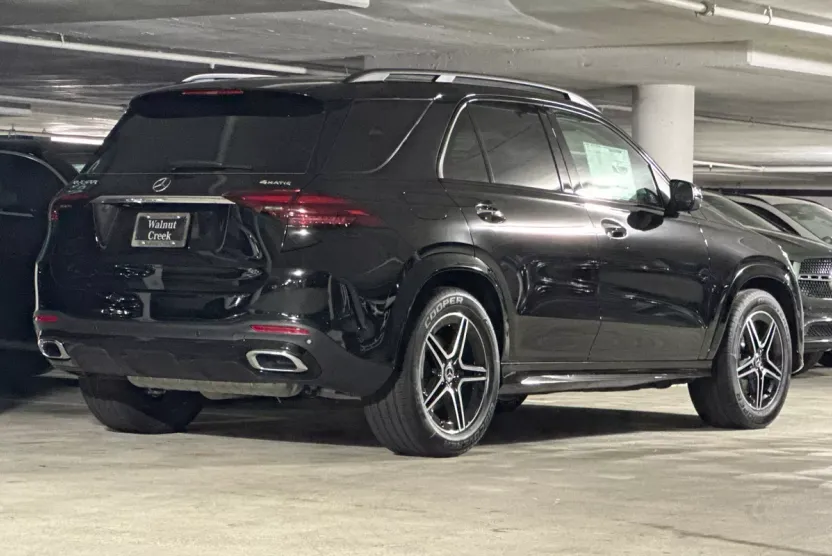 2026 Mercedes Benz GLE 450 4MATIC photo 1