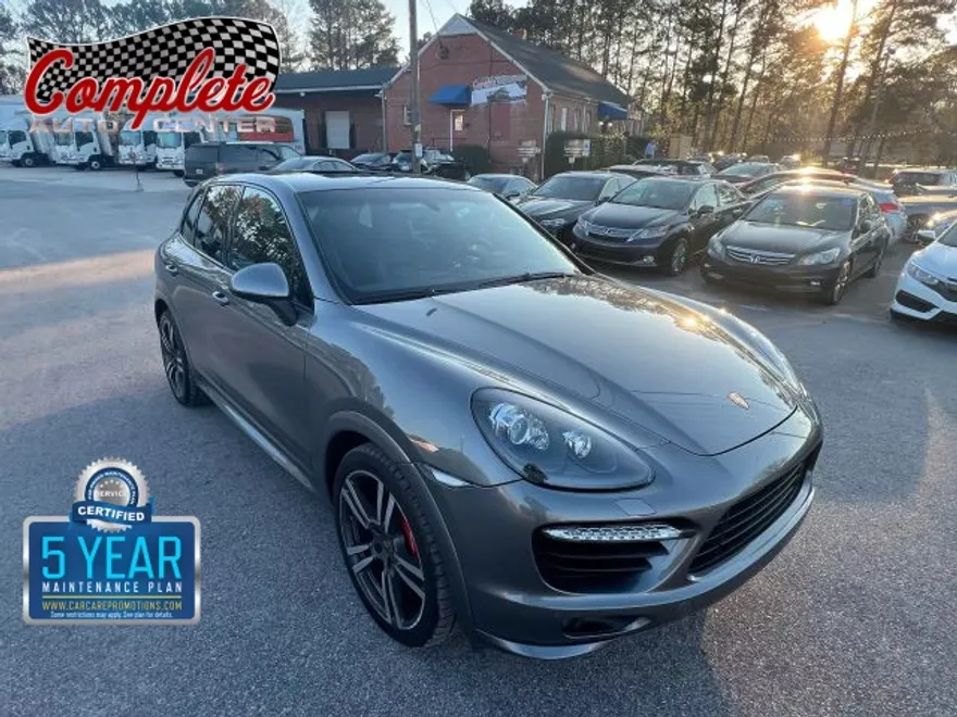 2014 Porsche Cayenne GTS photo 1