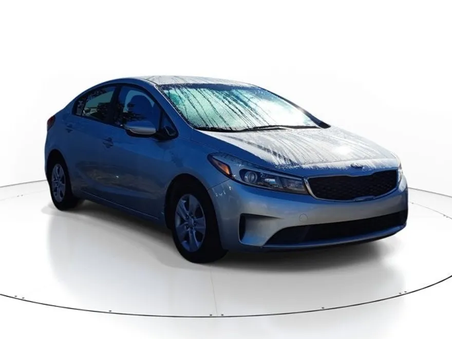 2018 Kia Forte LX Base photo 1