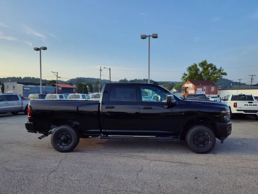 2025 Ram 2500 Tradesman photo 1