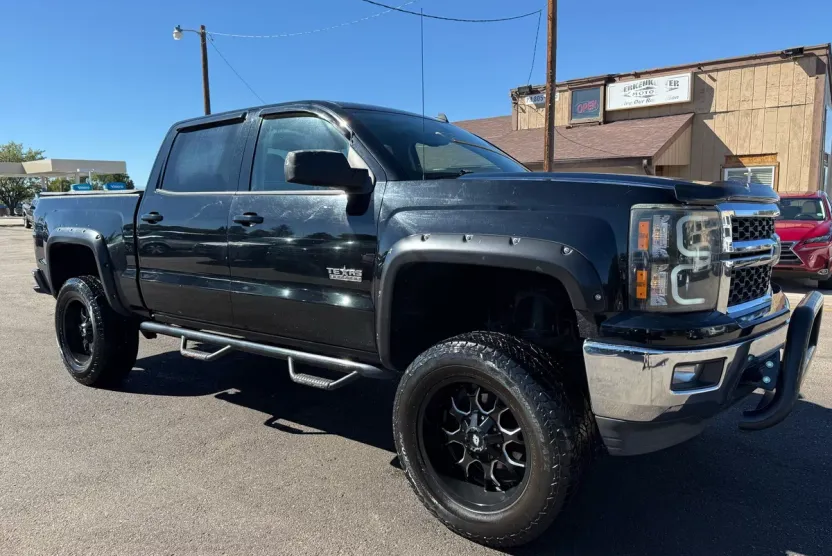 2014 Chevrolet Silverado 1500 LT photo 1