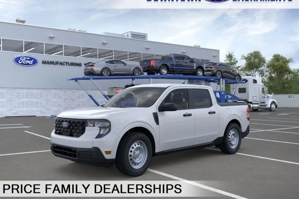 2025 Ford Maverick XL photo 1