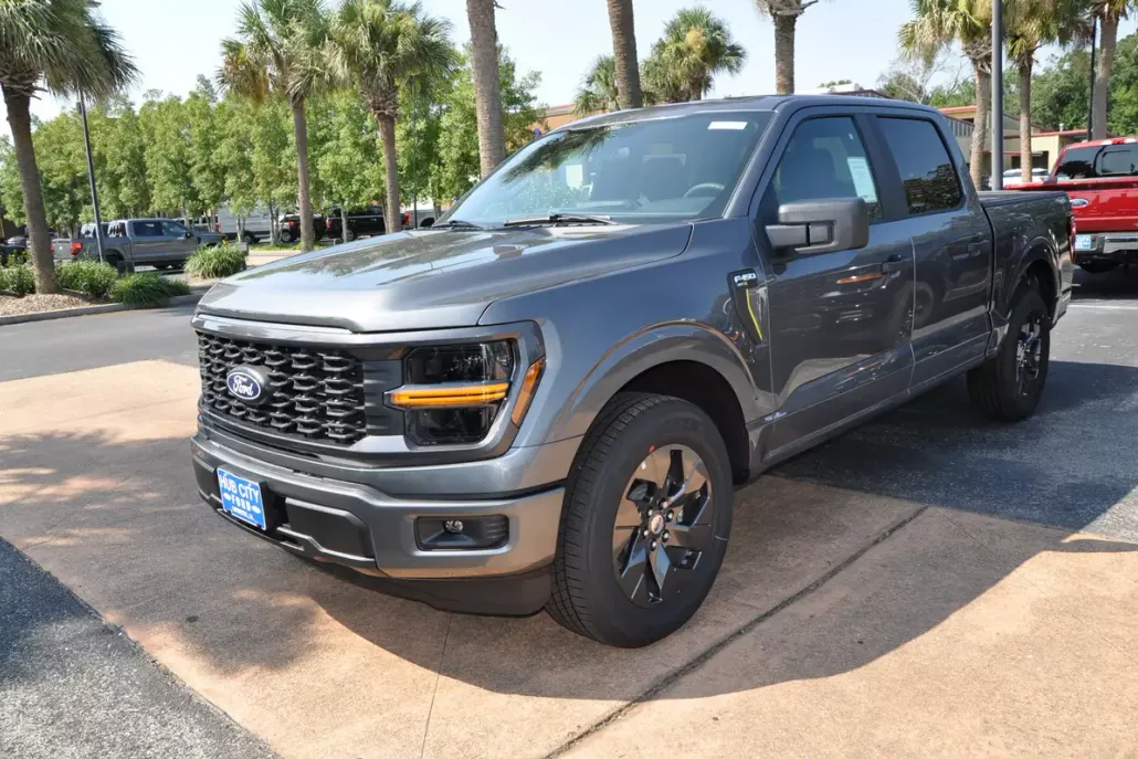 2025 Ford F-150 STX photo 1