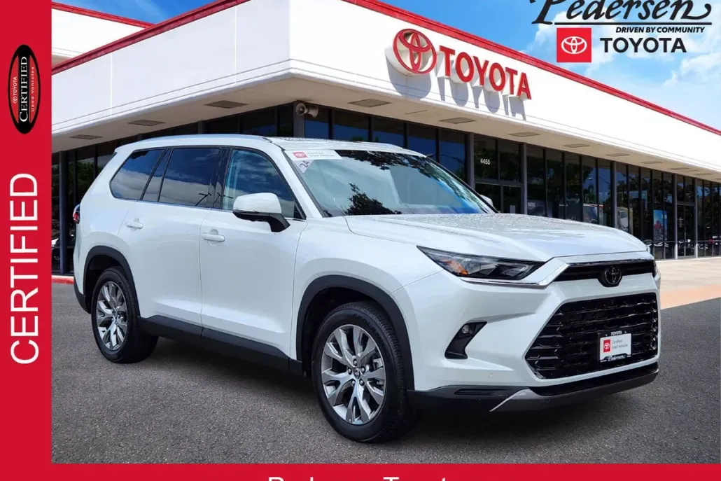 2024 Toyota Grand Highlander Limited photo 1