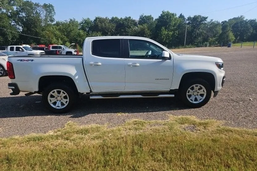 2022 Chevrolet Colorado LT photo 1