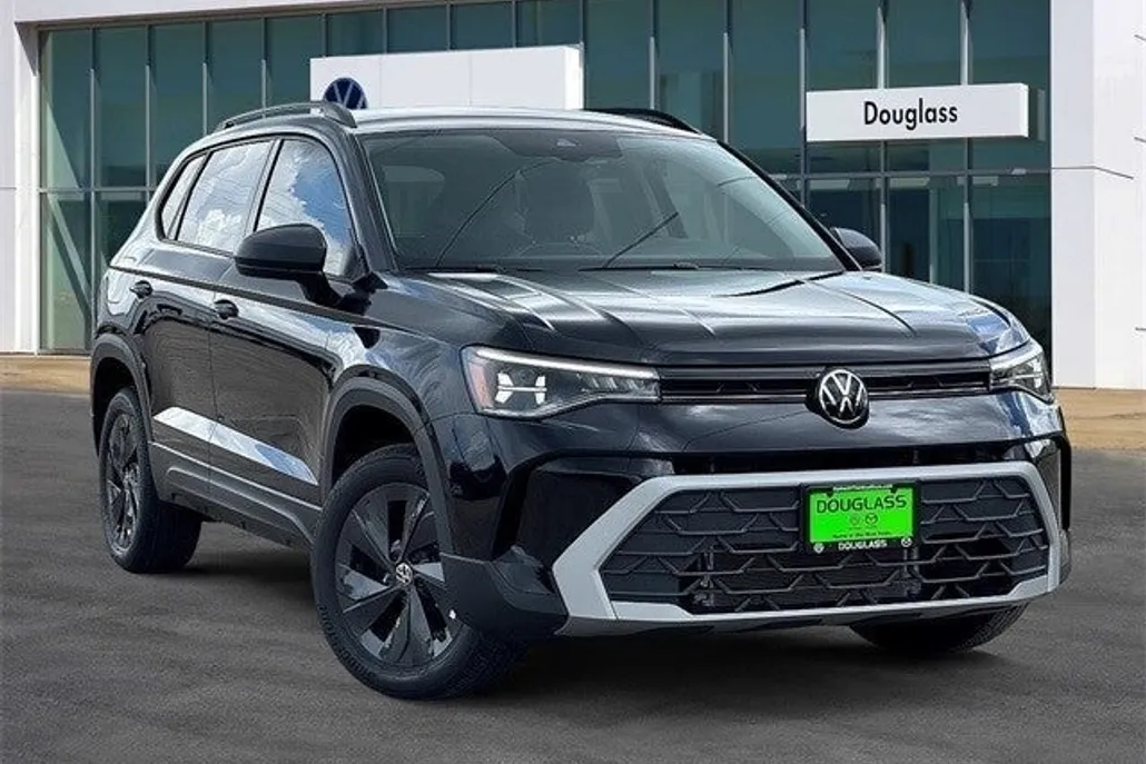 2025 Volkswagen Taos S photo 1