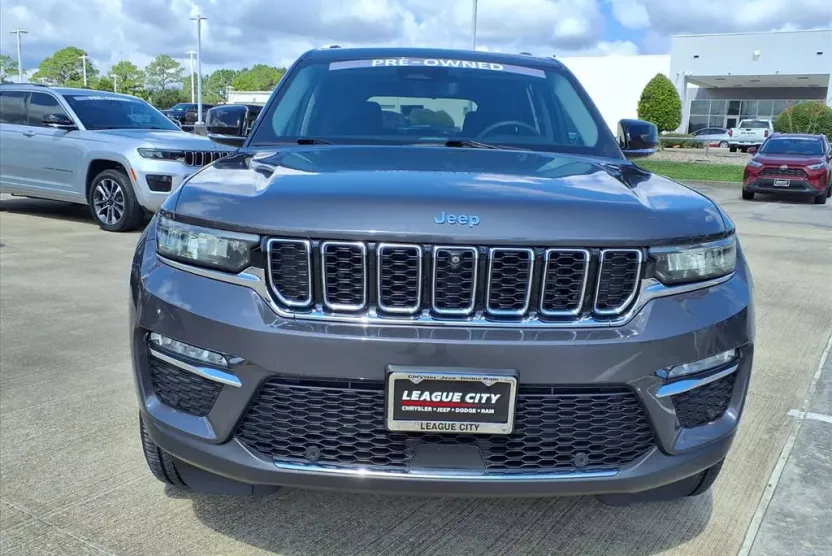 2023 Jeep Cherokee Limited photo 1