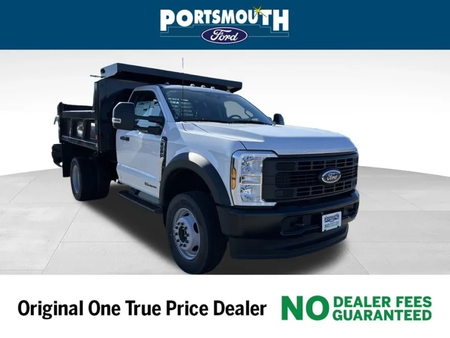 2024 Ford F-600 photo 1