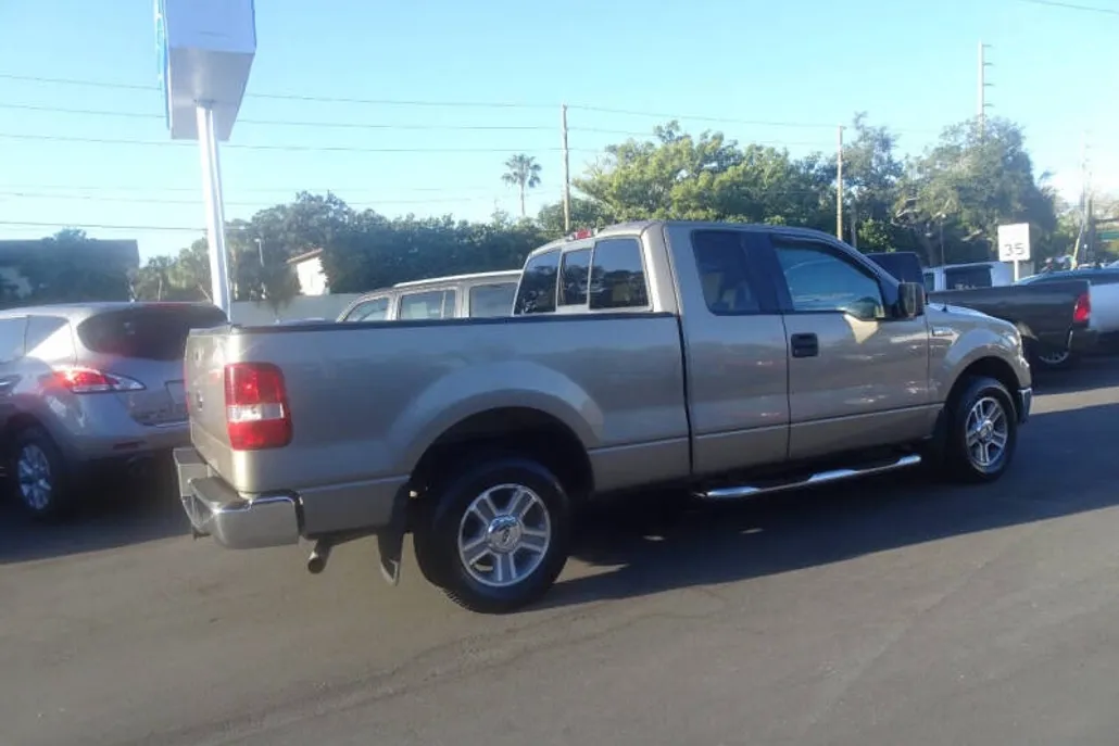 2005 Ford F-150 XL photo 1