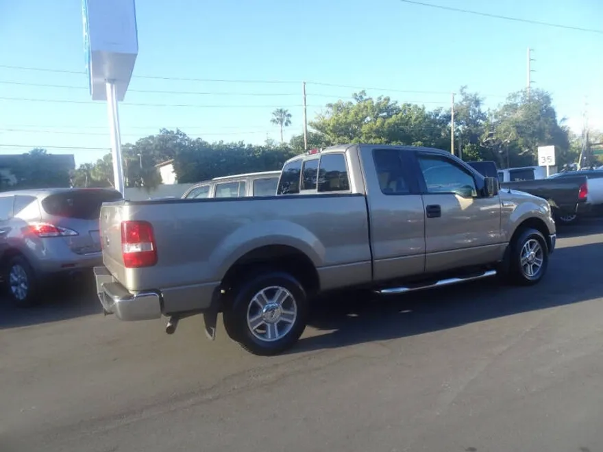 2005 Ford F-150 XL photo 1