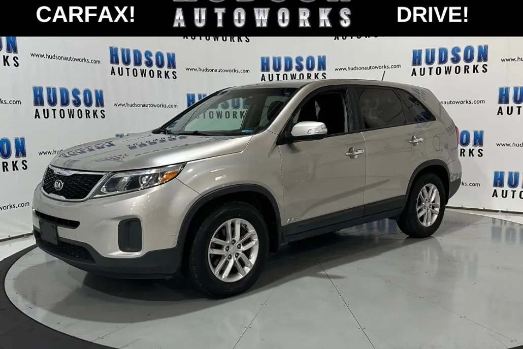 2015 Kia Sorento LX photo 1