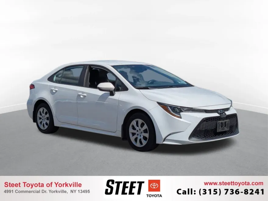 2020 Toyota Corolla LE photo 1