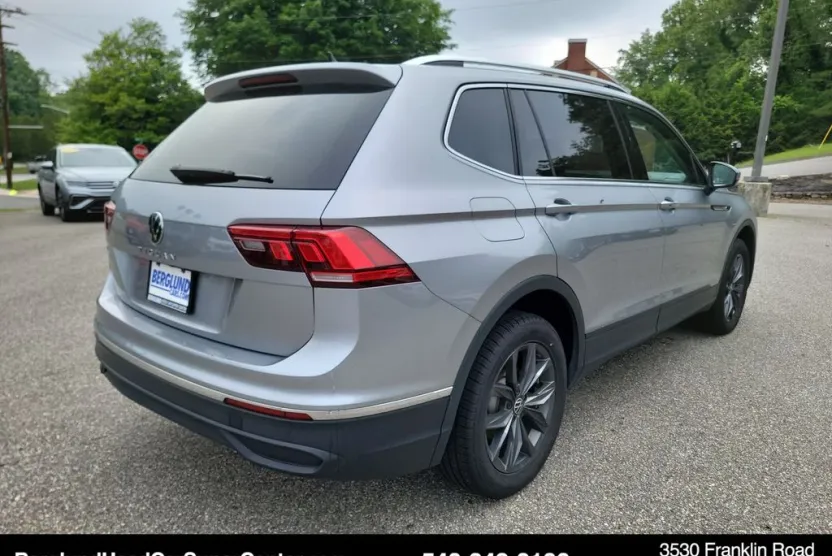 2024 Volkswagen Tiguan SE Wolfsburg Edition photo 1