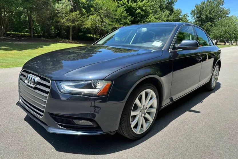 2013 Audi A4 2.0T Quattro Premium Plus photo 1