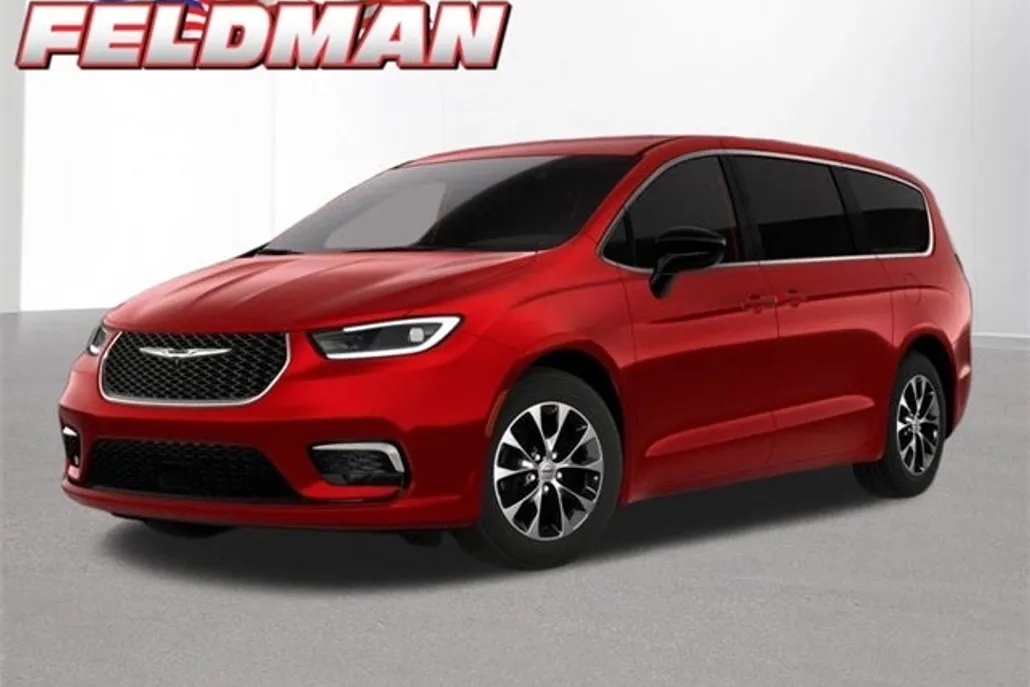 2026 Chrysler Pacifica photo 1