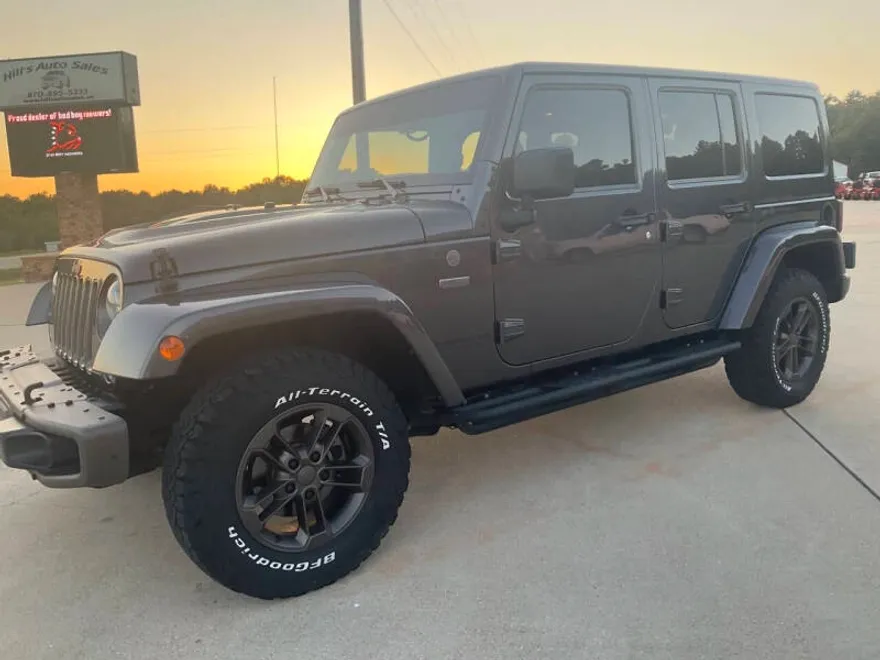 2016 Jeep Wrangler Unlimited Sahara Anniversary Edition photo 1
