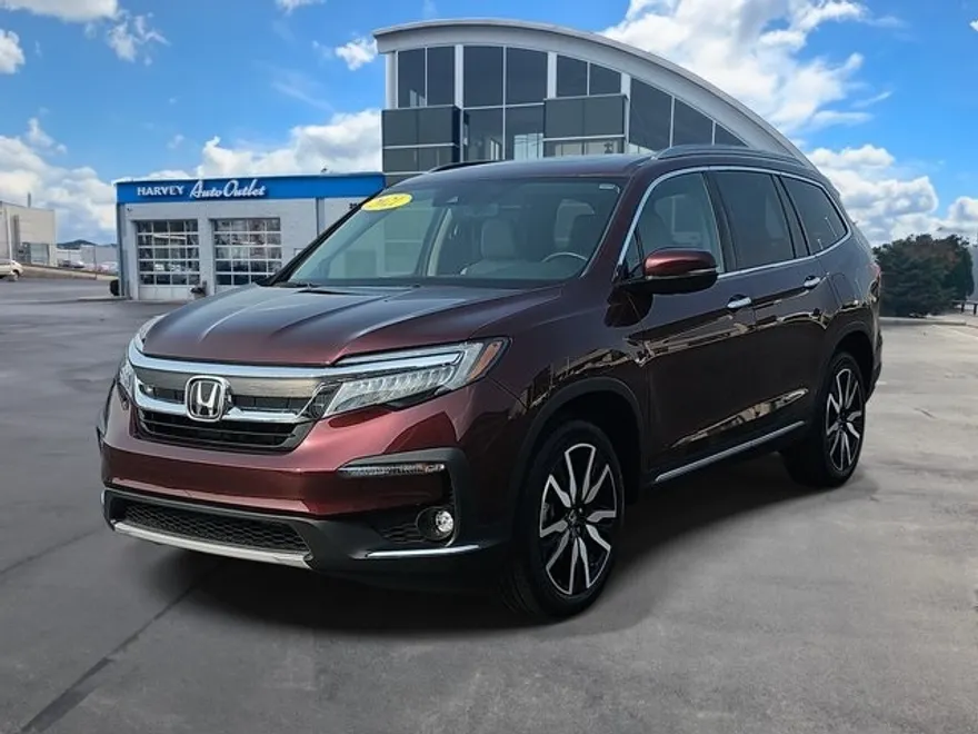 2021 Honda Pilot Touring photo 1