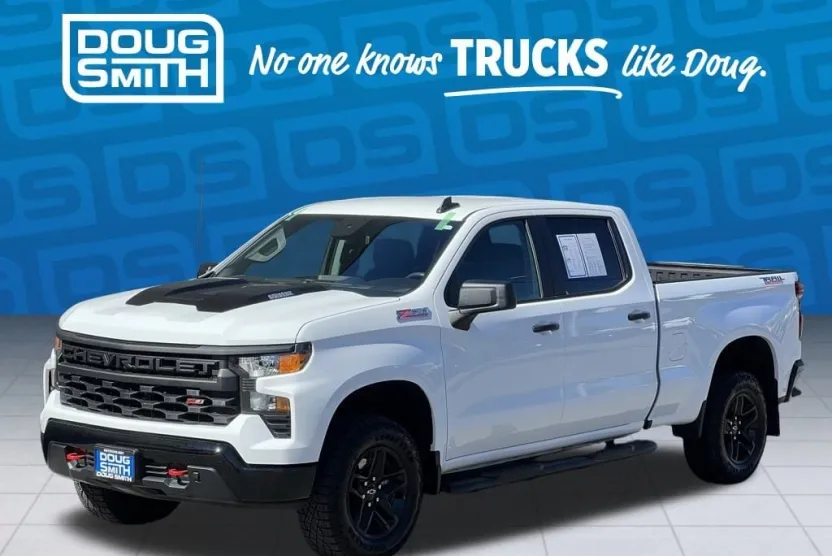 2024 Chevrolet Silverado 1500 Custom Trail Boss photo 1