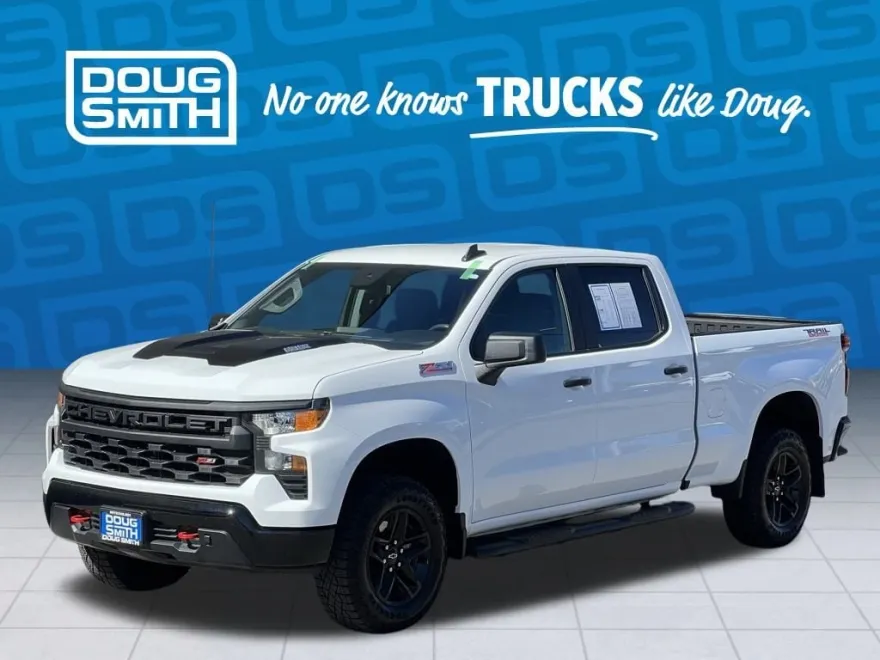2024 Chevrolet Silverado 1500 Custom Trail Boss photo 1