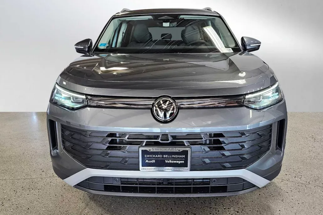 2025 Volkswagen Tiguan SE photo 1