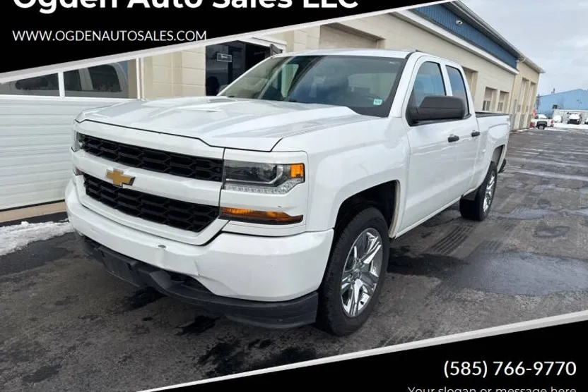 2018 Chevrolet Silverado 1500 Custom photo 1